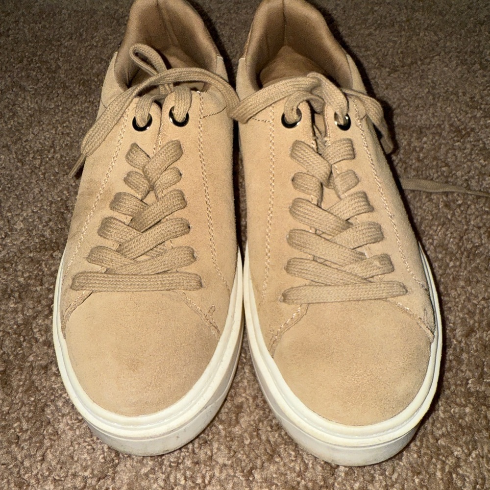 Steve Madden Tan Sneakers